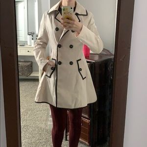 Betsy Johnson light creme fall trench coat